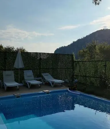 Villa Mutlu Ve Huzur Dolu Bir Tatil Ortaca (Mugla)