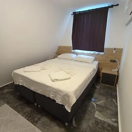 Mutlu Ve Huzur Dolu Bir Tatil *